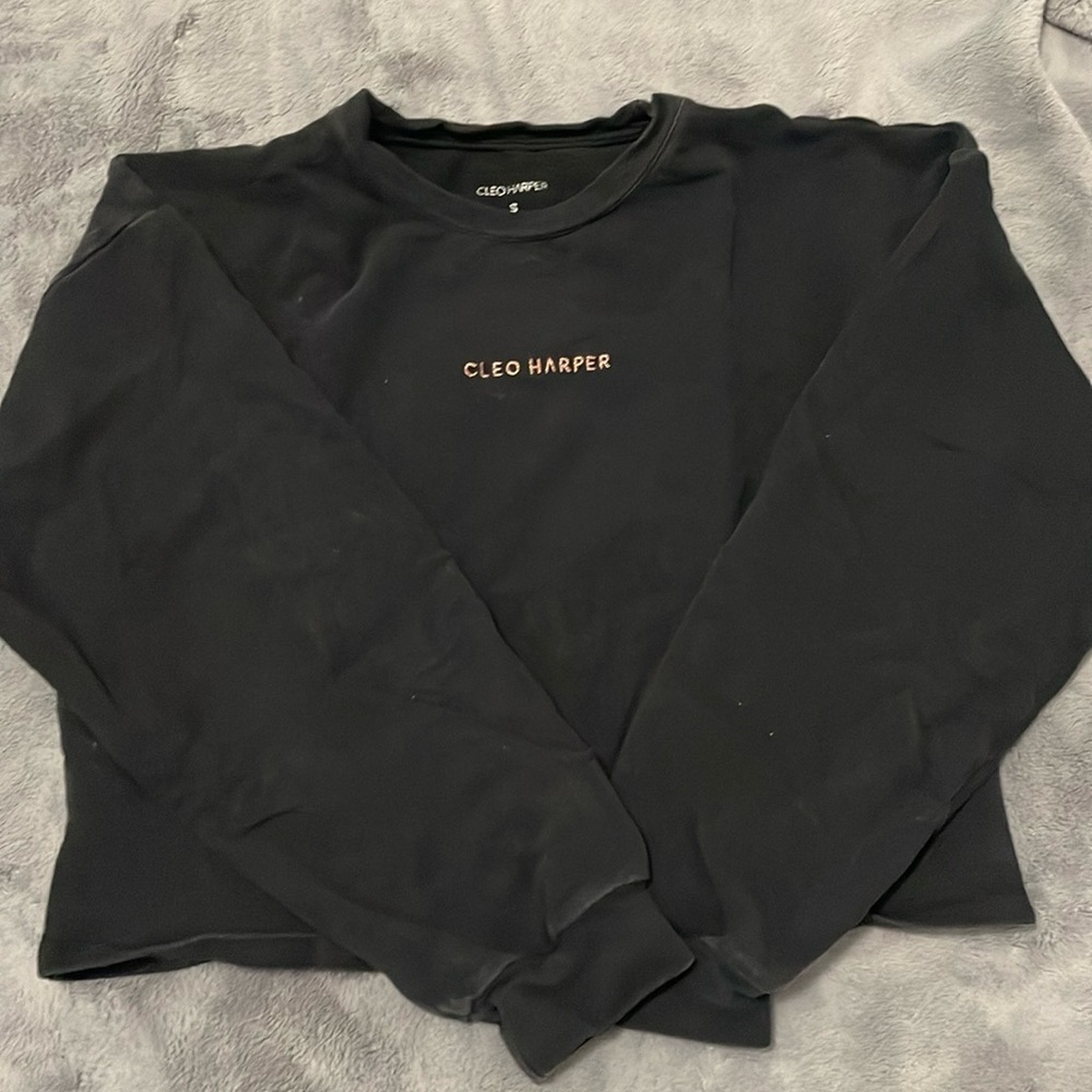 Cleo Harper cropped black sweater